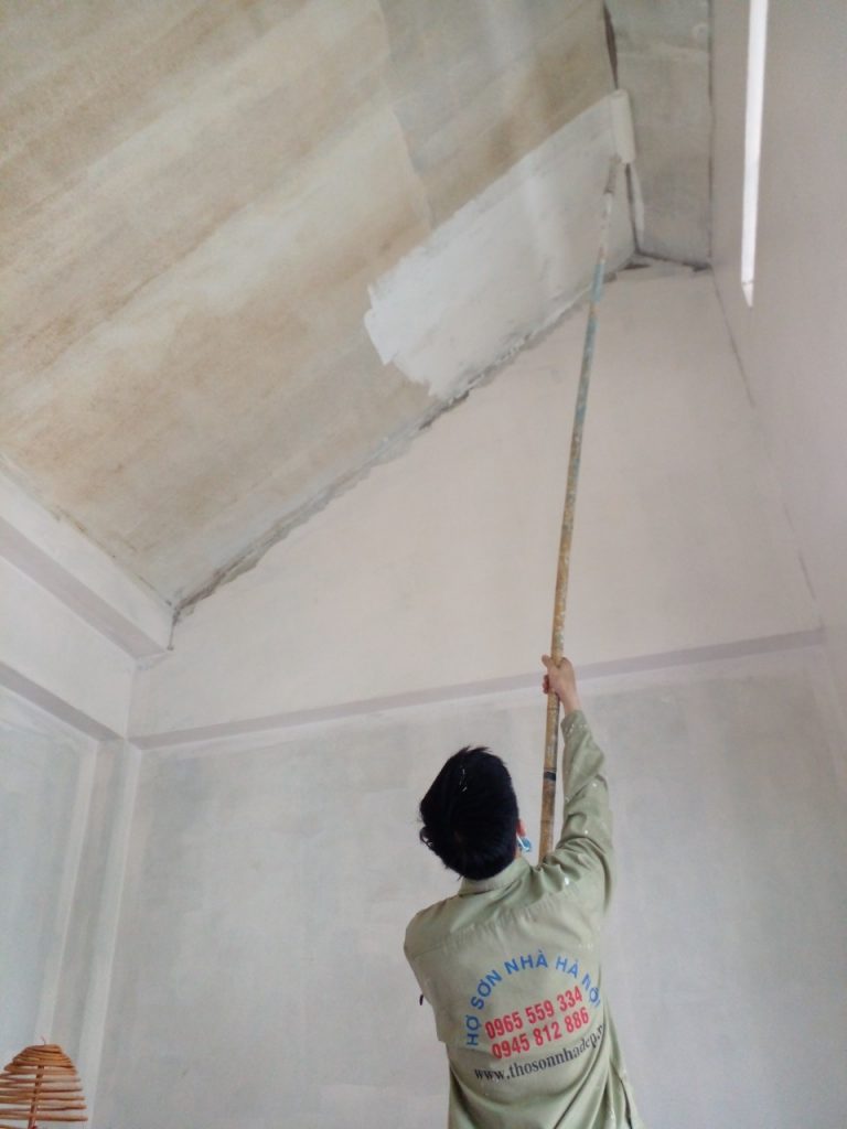 Khói hương làm đen trần nhà làm thế nào?
